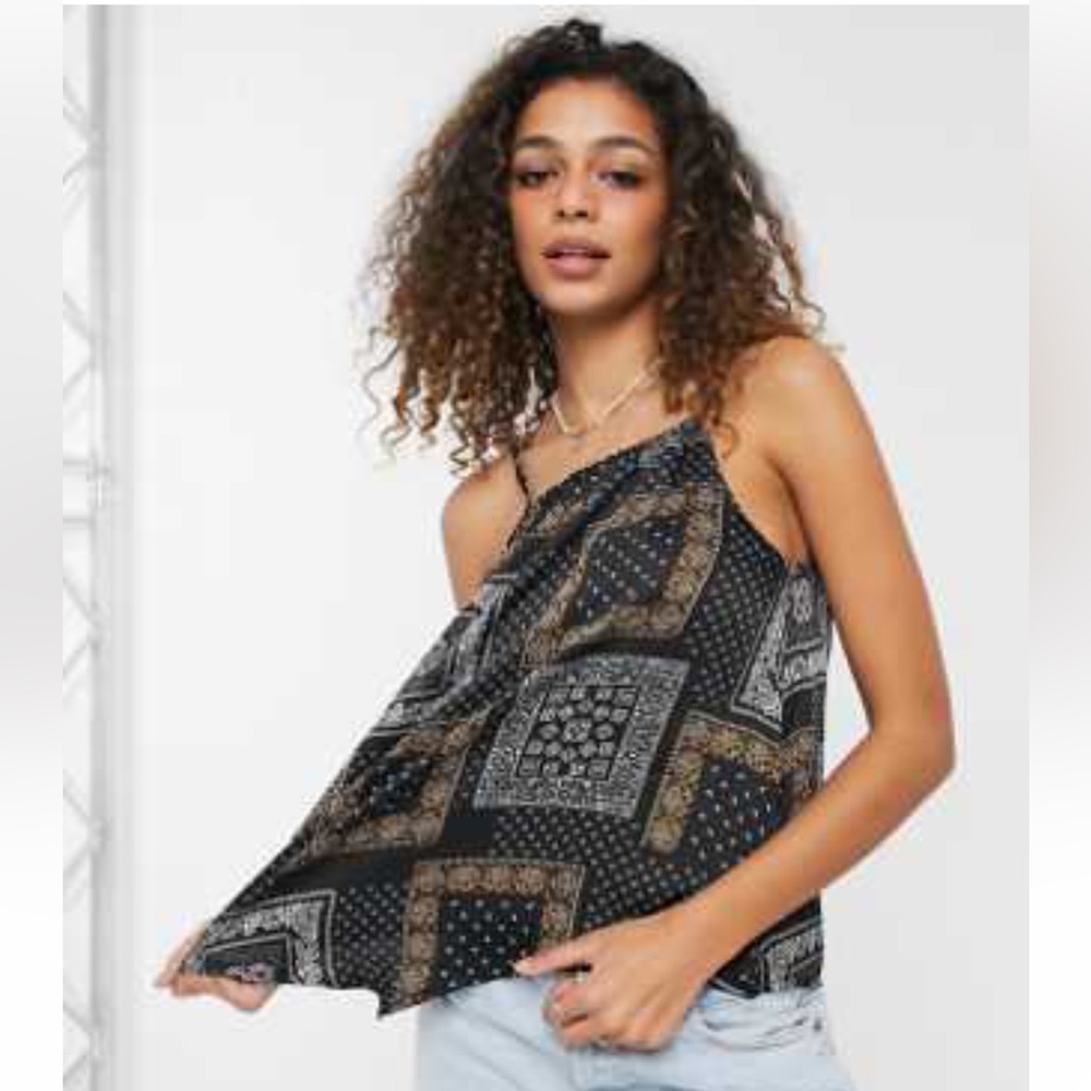 Brave soul amber halter neck top in scarf print